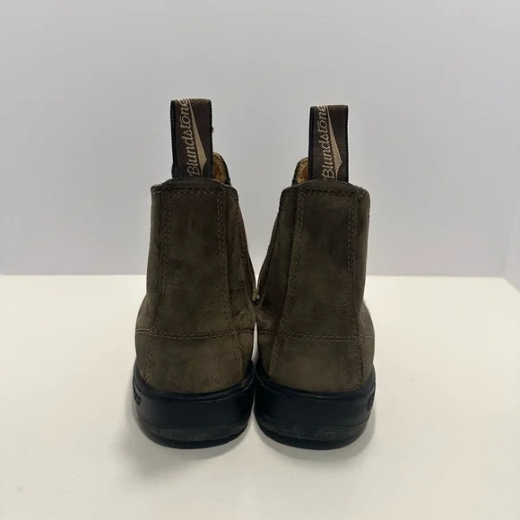 Blundstone Rustic Brown Suede Chelsea Boots - Picture 4 of 6